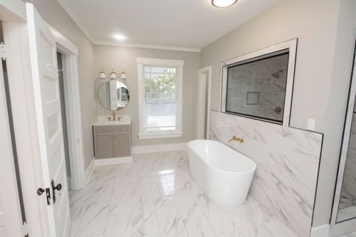 1930 Peabody Ave, Memphis, TN, 38104-4043 | Card Image