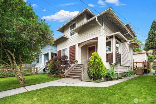 1513 27th Avenue, Seattle, WA, 98122 | Card Image