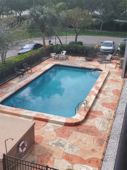 apt-4-1021 Ne 24th Ave, Pompano Beach, FL, 33062-4139 | Card Image