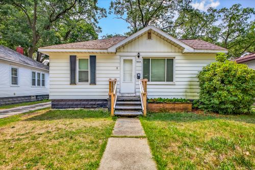 1069 Mclaughlin Ave, Muskegon, MI, 49442-4033 | Card Image