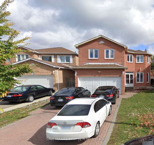 27 Cannon Cres, Brampton, ON, L6Y4L8 | Card Image