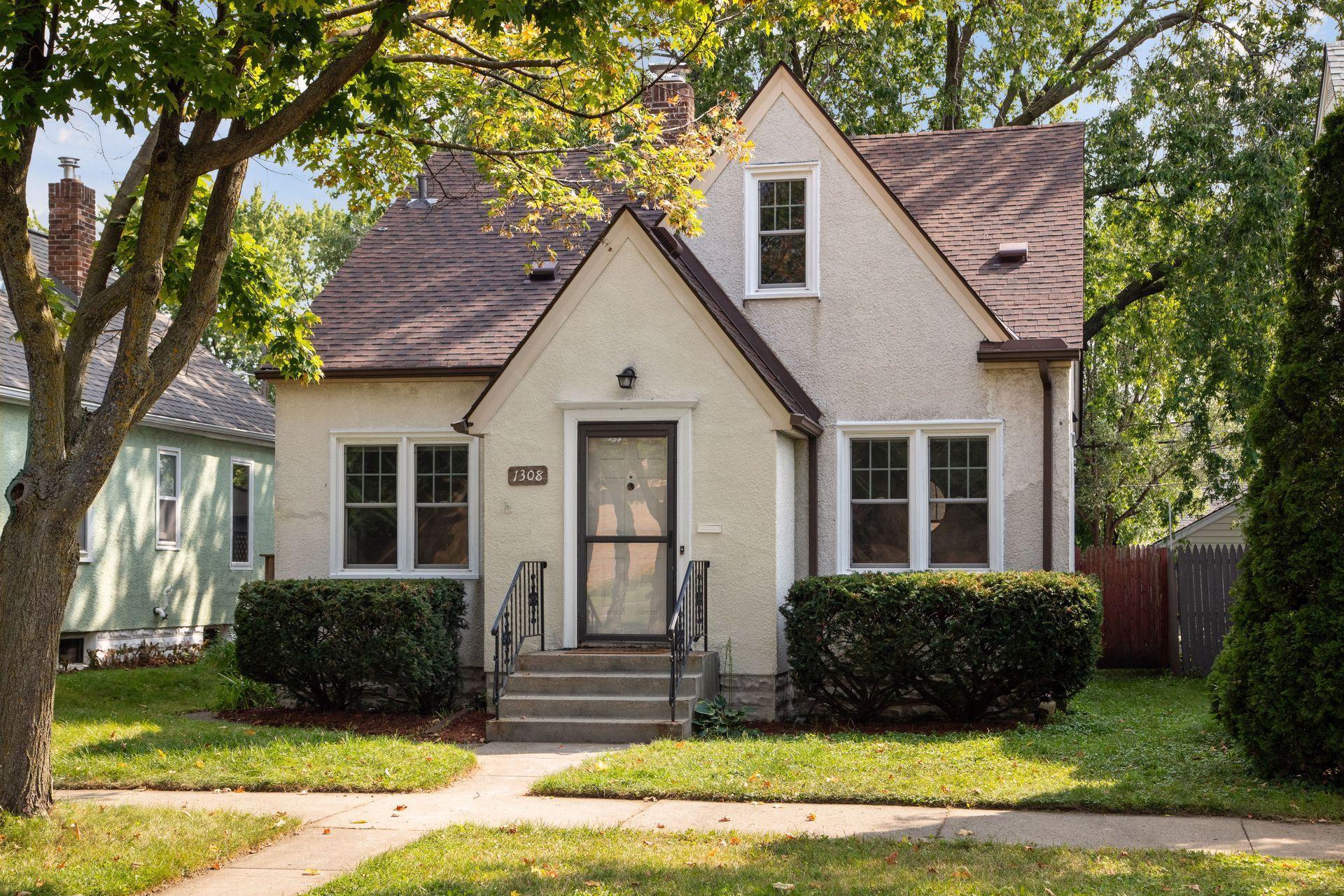 Margaret St, Saint Paul, MN 55106