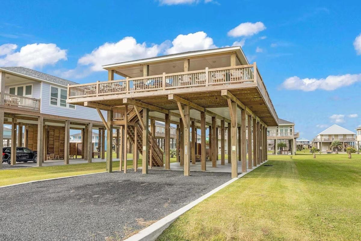 Residential in Crystal Beach 5