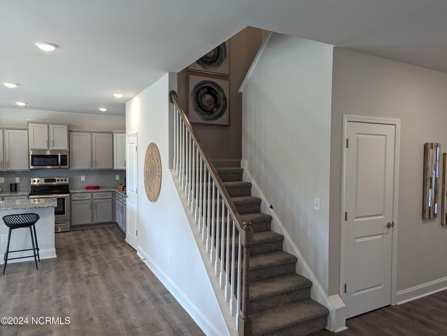Similar home in community | Image 6