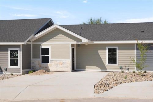 400 4 1/2 St, La Joya, TX, 78560 | Card Image