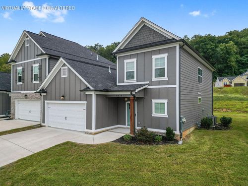 6424 Serenade Ln, Hixson, TN, 37343-6355 | Card Image