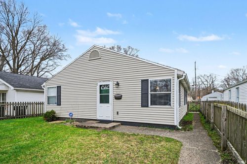 834 W Bryan St, South Bend, IN, 46616-1825 | Card Image