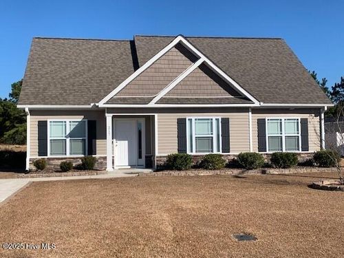 217 Asheberne Dr, Washington, NC, 27889-6633 | Card Image