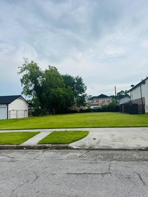 3436 Palm St, Houston, TX, 77004-6329 | Card Image