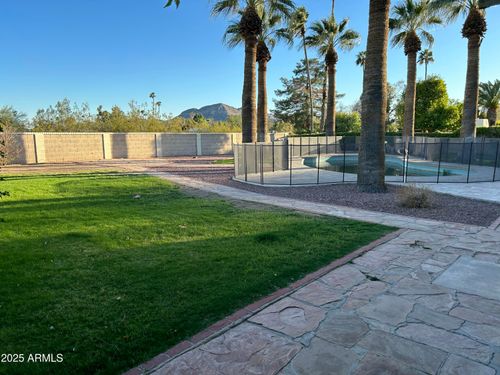 10249 N 58th Pl, Paradise Valley, AZ, 85253-1103 | Card Image