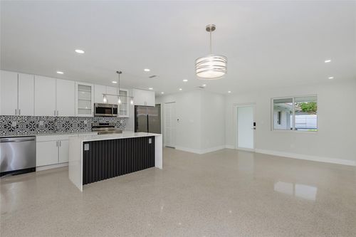 1025-1025 Sw 11th St, Miami, FL, 33129-1816 | Card Image