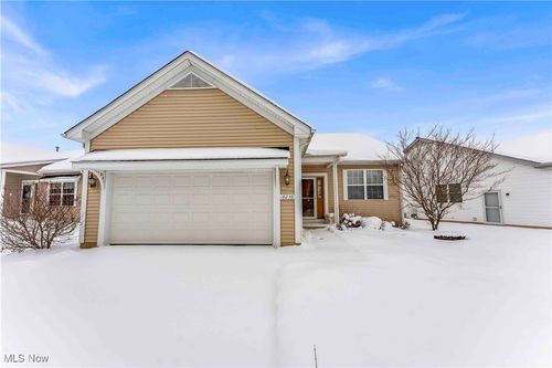 18238 Crystal Lakes Drive, North Royalton, OH, 44133 | Card Image