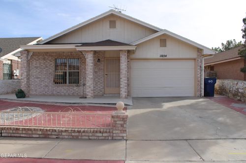 11654 Carlos Moran Ct, El Paso, TX, 79936-8205 | Card Image