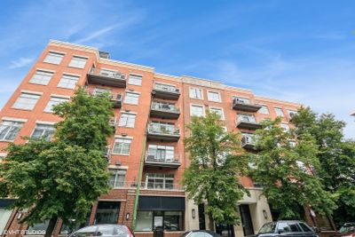 303 - 950 W Huron Street, Condo with 3 bedrooms, 2 bathrooms and 1 parking in Chicago IL | Image 1