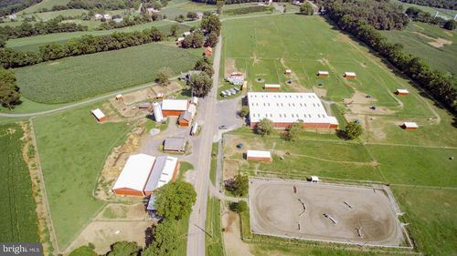 5727 Youngs Hill Rd, EASTON, PA, 18040-6902 | Card Image