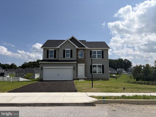 47-540 Ripple Dr, HANOVER, PA, 17331-8169 | Card Image