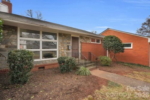 4623 Woodlark Ln, Charlotte, NC, 28211-2252 | Card Image