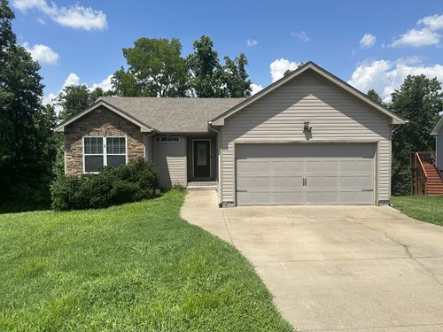 1823 Camelot Dr, Clarksville, TN, 37040-3184 | Card Image