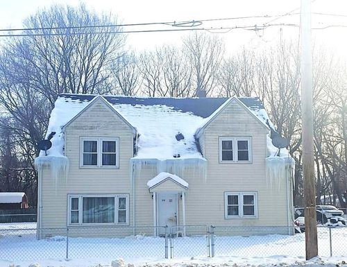 1636 E Britain Ave, Benton Harbor, MI, 49022-2010 | Card Image