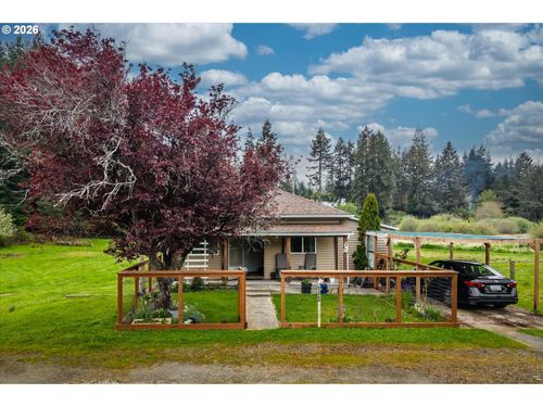63008 Red Dyke Rd, Coos Bay, OR, 97420-7281 | Card Image