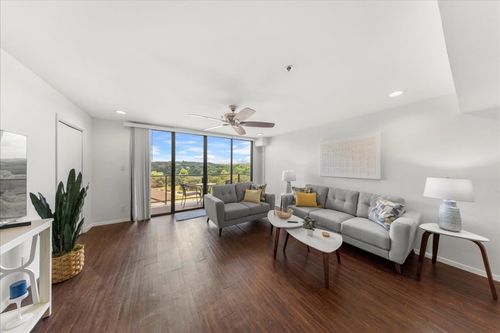 apt-6b3-40 N Interstate 35, Austin, TX, 78701-4354 | Card Image