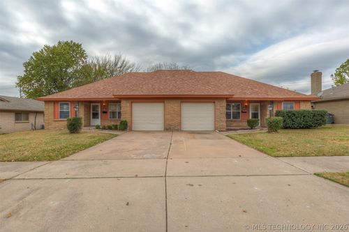 5204 S 67th East Pl, Tulsa, OK, 74145-7614 | Card Image