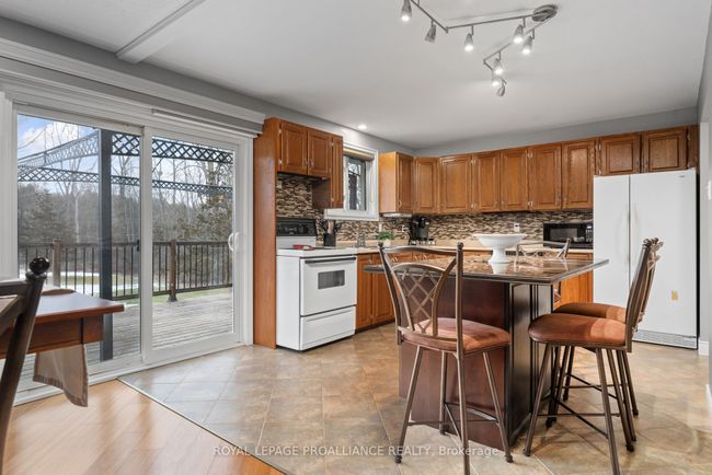 51 Latta Dr, House other with 3 bedrooms, 2 bathrooms and 8 parking in Plainfield ON | Image 12