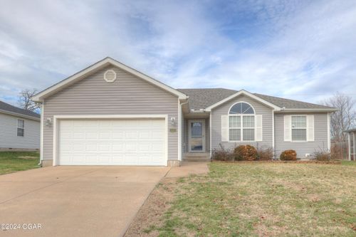 4231 W 28th St, Joplin, MO, 64804-8124 | Card Image
