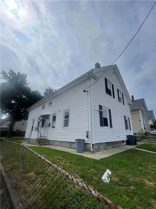 61 Maple Ave, Johnston, RI, 02919-6907 | Card Image