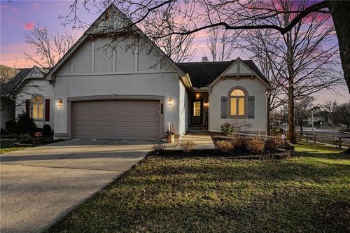 7865 W 118th Ter, Overland Park, KS, 66210-2548 | Card Image