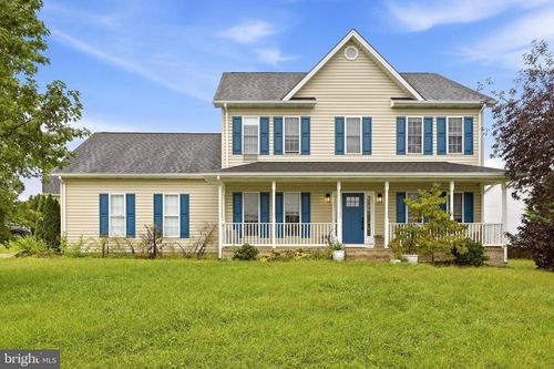 207 Clydesdale Dr, STEPHENS CITY, VA, 22655-4824 | Card Image