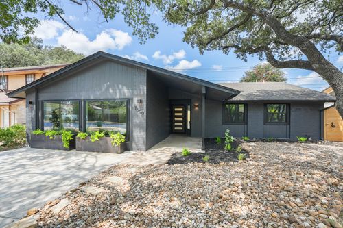 7000 Shadywood Dr, Austin, TX, 78745-5636 | Card Image