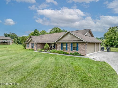 1725 River Mist Ln, Sevierville, TN, 37876-0177 | Card Image