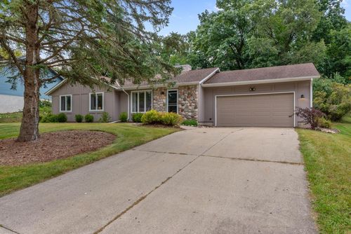809 Crescent Lane, HARTLAND, WI, 53029 | Card Image