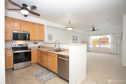 unit-212-512 Darby Dr, Bellingham, WA, 98226-1751 | Card Image