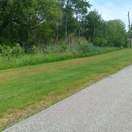8590 W Lake Rd, Lake City, PA, 16423-2122 | Card Image