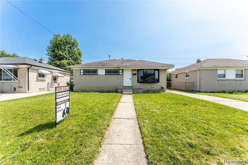 25184 Pattow St, Roseville, MI, 48066-3912 | Card Image