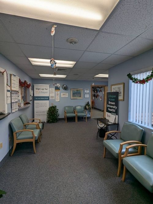 205and207-1445 Wampanoag Trl, Riverside, RI, 02915-1000 | Card Image