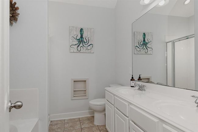 27519 Rebecca Field Ln, House other with 4 bedrooms, 2 bathrooms and 2 parking in Spring TX | Image 14