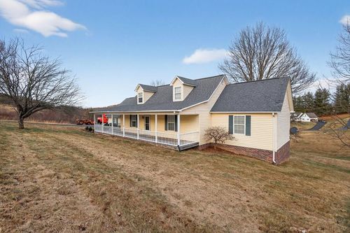 347 Deel St, Lebanon, VA, 24266-7196 | Card Image