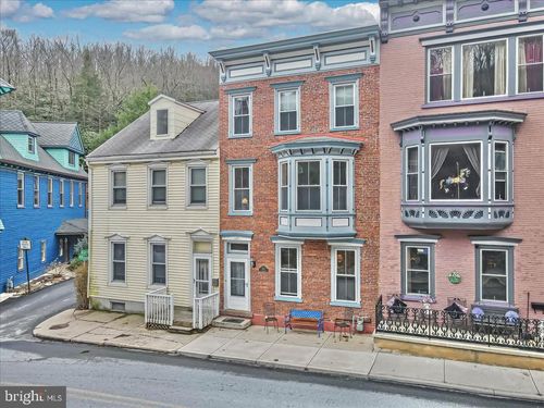 129 W Broadway, Jim Thorpe, PA, 18229-1930 | Card Image