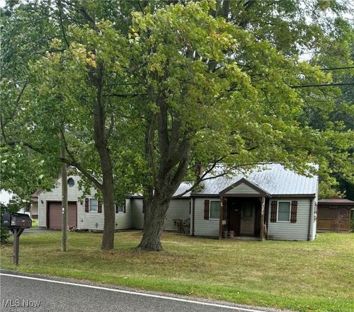 4068 Herner County Line Rd, Southington, OH, 44470-9551 | Card Image