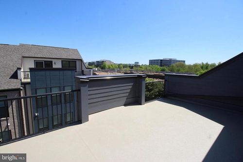 2471 Liberty Loop, HERNDON, VA, 20171-5422 | Card Image