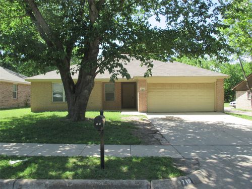 719 Hallvale Drive, White Settlement, TX, 76108 | Card Image