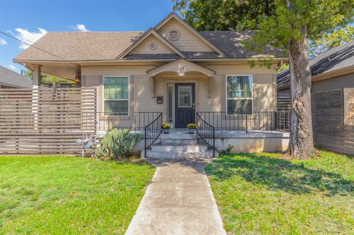 825 W 12th St, Dallas, TX, 75208-6226 | Card Image