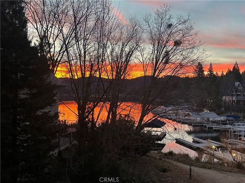 27589 W Shore Rd, Lake Arrowhead, CA, 92352 | Card Image