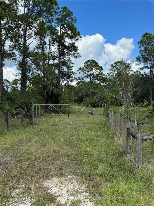 2201 Riviera Ave, CLEWISTON, FL, 33440-7519 | Card Image