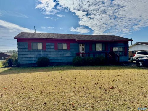 611 Clearview St Sw, Decatur, AL, 35601-6301 | Card Image