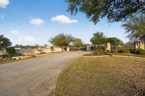 4405 Wolf Ct, McKinney, TX, 75071-4010 | Card Image