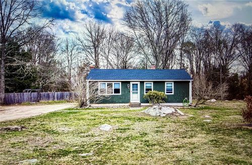 62 Biscuit City Rd, Charlestown, RI, 02813-3939 | Card Image